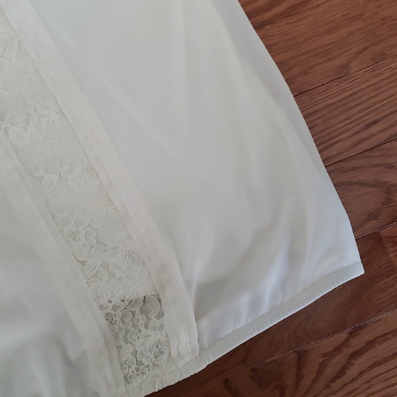 NWOT Beautifully Detailed Express Top - Picture 3 of 5